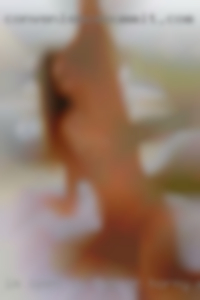 Im open to fwb or horny something couples on going.