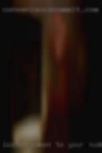 Listen women to your nude body's wisdom.